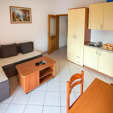 Haus Knezovic 511s 公寓